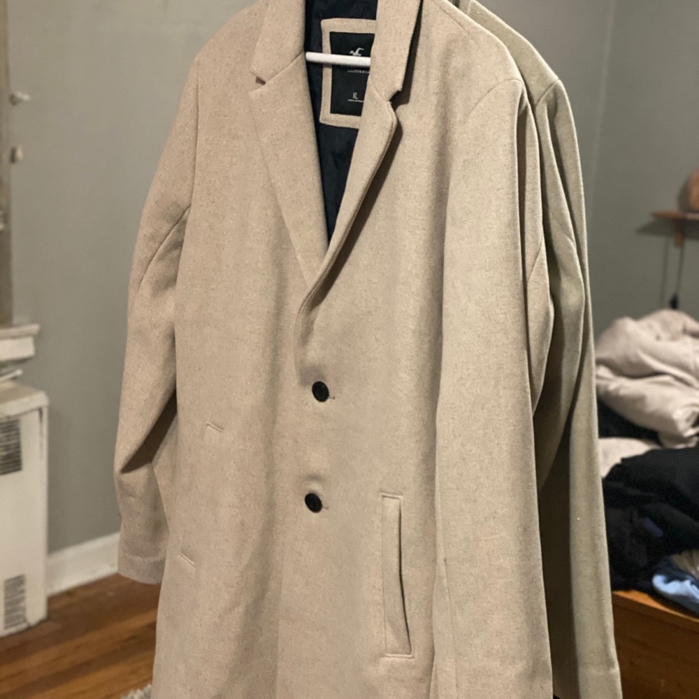 Men Hollister Peacoat in TAN/CREAM Size XL
